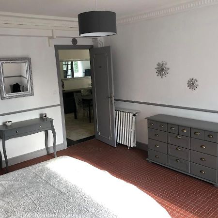 Grand Appartement De Standing "Reve Du Soir" De 170 M2 350 M De La Gare Lourdes Exterior photo