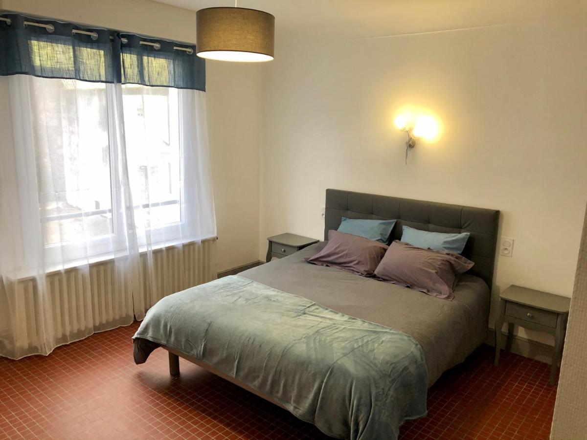 Grand Appartement De Standing "Reve Du Soir" De 170 M2 350 M De La Gare Lourdes Exterior photo